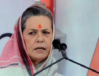 Sonia Gandhi met the President | सोनिया गांधी राष्ट्रपतींना भेटल्या Sonia Gandhi met the President | सोनिया गांधी राष्ट्रपतींना भेटल्या