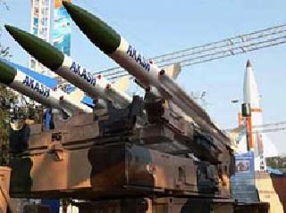 FDI limit in defense sector will increase to 49% | संरक्षण क्षेत्रातील एफडीआयची मर्यादा ४९ टक्क्यांपर्यंत वाढणार FDI limit in defense sector will increase to 49% | संरक्षण क्षेत्रातील एफडीआयची मर्यादा ४९ टक्क्यांपर्यंत वाढणार