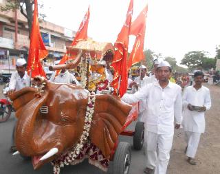 Welcome to Malkapur-Shegaon Infantry | मलकापूर-शेगाव पायदळ दिंडीचे स्वागत