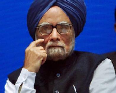 Manmohan Singh's political resignation | मनमोहनसिंग यांची राजनैतिक सूट कायम Manmohan Singh's political resignation | मनमोहनसिंग यांची राजनैतिक सूट कायम