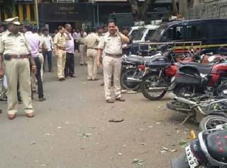 Bangalore explosions connection with Pune explosives! | बंगळुरू स्फोटांशी पुणो स्फोटांचे कनेक्शन! Bangalore explosions connection with Pune explosives! | बंगळुरू स्फोटांशी पुणो स्फोटांचे कनेक्शन!