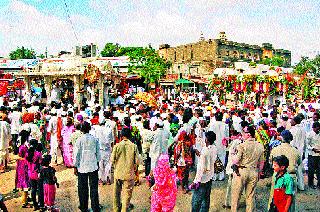 Returning to Gopalakshi | गोपाळकाला करून पालख्या परतीला