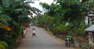 Breathe freely through the main road | मुख्य रस्त्याने घेतला मोकळा श्वास Breathe freely through the main road | मुख्य रस्त्याने घेतला मोकळा श्वास