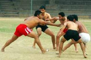 Village players got Kabaddi base | ग्रामीण खेळाडूंचाच मिळाला कबड्डीला आधार