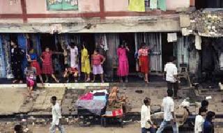Invisible in prostitution under 'Ujjwala' scheme | ‘उज्ज्वला’ योजनेत वेश्याच झाल्यात अदृश्य Invisible in prostitution under 'Ujjwala' scheme | ‘उज्ज्वला’ योजनेत वेश्याच झाल्यात अदृश्य