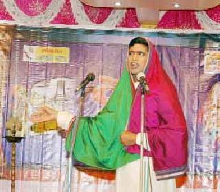 'Varhad went to London' to give a bitter response | ‘वऱ्हाड निघालंय लंडनला’ ला उदंड प्रतिसाद