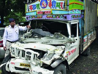 School Bus Accident at Seawood | सीवूड येथे स्कूल बसला अपघात