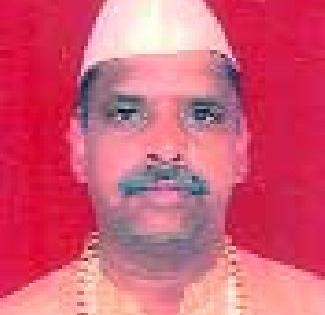 Responsibility for cleanliness of the Ghat is entrusted to the priest. | घाट स्वच्छतेची जबाबदारी पुरोहित संघावर सोपवा ! Responsibility for cleanliness of the Ghat is entrusted to the priest. | घाट स्वच्छतेची जबाबदारी पुरोहित संघावर सोपवा !