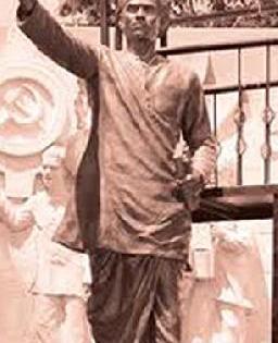 There is no statue of Annabhau in Washim district | वाशिम जिल्ह्यात कुठेच अण्णाभाऊंचा पुतळा नाही There is no statue of Annabhau in Washim district | वाशिम जिल्ह्यात कुठेच अण्णाभाऊंचा पुतळा नाही
