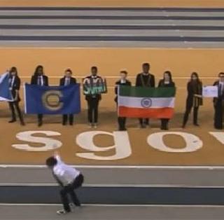 In the Commonwealth video, the Indian tricolor is inverted | कॉमनवेल्थच्या व्हिडीयोमध्ये भारतीय तिरंगा धरला उलटा