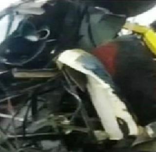 Passengers in Telangana - 20 students killed in school bus crash | तेलंगणमध्ये पॅसेंजर- स्कूलबसच्या धडकेत २० विद्यार्थी ठार