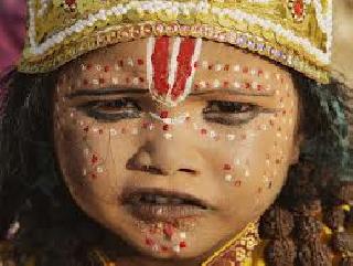 Quoting the dream of Goddess by keeping the dream in mind | स्वप्नावर हवाला ठेवून देवीच्या मुर्तींसाठी उत्खनन Quoting the dream of Goddess by keeping the dream in mind | स्वप्नावर हवाला ठेवून देवीच्या मुर्तींसाठी उत्खनन