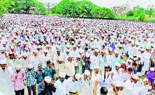 Never do such an act that hurt religious sentiments | धार्मिक भावना दुखावतील असे कृत्य कदापि करू नका Never do such an act that hurt religious sentiments | धार्मिक भावना दुखावतील असे कृत्य कदापि करू नका