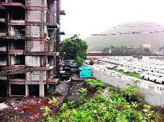 Wall collapses one killed; Six injured | भिंत कोसळून एक ठार; सहा जखमी Wall collapses one killed; Six injured | भिंत कोसळून एक ठार; सहा जखमी
