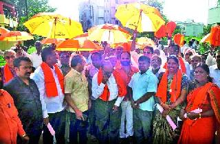 Umbrellas allocated | छत्र्यांचे वाटप Umbrellas allocated | छत्र्यांचे वाटप