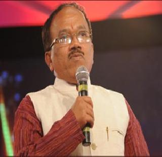 Goa's Health Ministers hold on to Dhule | गोव्याच्या आरोग्य मंत्र्यांना धारेवर धरले Goa's Health Ministers hold on to Dhule | गोव्याच्या आरोग्य मंत्र्यांना धारेवर धरले