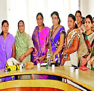 Sujawe Lodghe to be the city president; | नगराध्यक्षपदी आनंदीकाकी जगताप, उपाध्यक्षपदी सुहास लांडगे Sujawe Lodghe to be the city president; | नगराध्यक्षपदी आनंदीकाकी जगताप, उपाध्यक्षपदी सुहास लांडगे