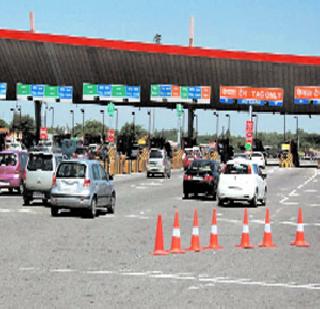 Close the toll charge in Baramati | बारामतीतील टोल आकारणी बंद करा