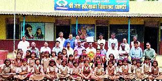 Poori school records the soldiers | पांगरी विद्यालयाकडून सैनिकांना राख्या