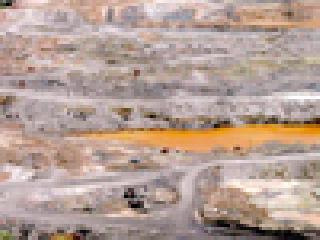 The Vaolocchi grader machine collapsed in the mine | वेकोलिची ग्रेडर मशीन खाणीत कोसळली The Vaolocchi grader machine collapsed in the mine | वेकोलिची ग्रेडर मशीन खाणीत कोसळली
