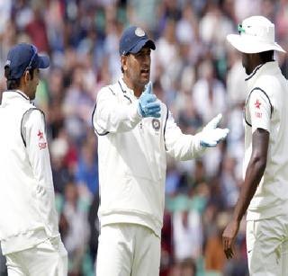 After England 486, Indian batsmen did not flop again | इंग्लंड सर्वबाद ४८६, भारताचे फलंदाज पुन्हा फ्लॉप