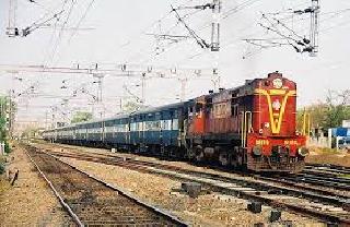 Dacoity at Adilabad-Akola Passenger | आदिलाबाद-अकोला पॅसेंजरवर दरोडा Dacoity at Adilabad-Akola Passenger | आदिलाबाद-अकोला पॅसेंजरवर दरोडा