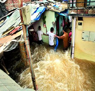 The water of 300 houses in the Vartakarnagar | वर्तकनगरात 300 घरांत पाणी The water of 300 houses in the Vartakarnagar | वर्तकनगरात 300 घरांत पाणी