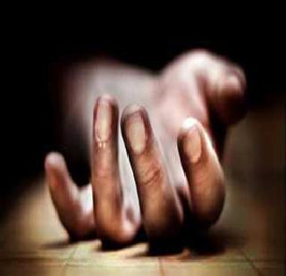 Youth committed suicide due to hemorrhoids | मूळव्याधीला कंटाळून तरुणाची आत्महत्या Youth committed suicide due to hemorrhoids | मूळव्याधीला कंटाळून तरुणाची आत्महत्या