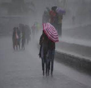 Fifteen minutes of rain fell down! | पंधरा मिनिटांच्या पावसाने झोडपले!