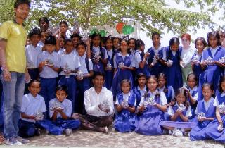 Chimukale came to the eco-friendly Ganesh festival | पर्यावरणपुरक गणेशोत्सवासाठी सरसावले चिमुकले Chimukale came to the eco-friendly Ganesh festival | पर्यावरणपुरक गणेशोत्सवासाठी सरसावले चिमुकले