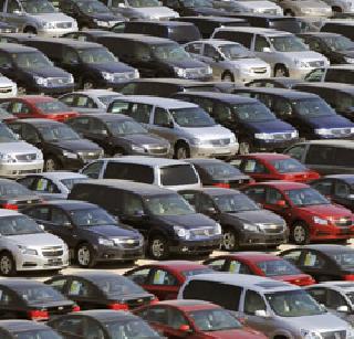 Crores penalty of 25 thousand crores for car manufacturing companies | कार उत्पादक कंपन्यांना अडीच हजार कोटींचा दंड Crores penalty of 25 thousand crores for car manufacturing companies | कार उत्पादक कंपन्यांना अडीच हजार कोटींचा दंड