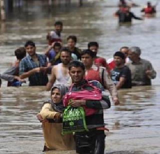 Floods are critical in Jammu and Kashmir; Help on the battlefield | जम्मू-काश्मिरातील पूरस्थिती गंभीर; युद्धपातळीवर मदतकार्य सुरू