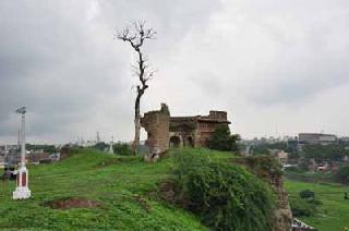 A new look for Asadgad | असदगडला मिळणार नवीन रूप A new look for Asadgad | असदगडला मिळणार नवीन रूप