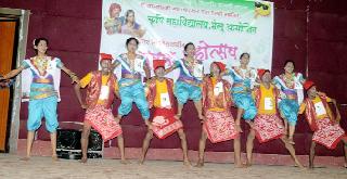Youth Festival danced in the Youth Festival | तरुणाईच्या नृत्याविष्काराने युवक महोत्सवात रंगत
