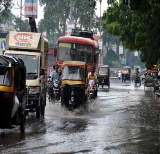 For the half an hour in Akola, Musaladhar | अकोल्यात अर्धा तास मुसळधार