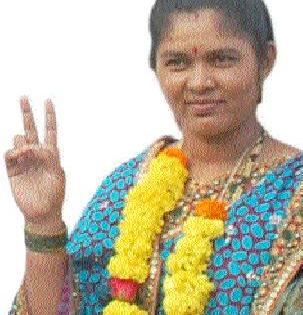Wave's second woman's chance | वावीच्या दुसऱ्या महिलेला संधी Wave's second woman's chance | वावीच्या दुसऱ्या महिलेला संधी