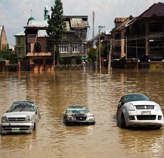 Kashmir has to go for some time to regain its paradise | काश्मीरचे पुन्हा नंदनवन होण्यास काही काळ जावा लागेल Kashmir has to go for some time to regain its paradise | काश्मीरचे पुन्हा नंदनवन होण्यास काही काळ जावा लागेल