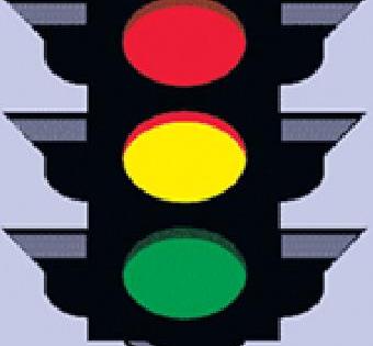 Traffic signals off the Wardali road are closed | वर्दळीच्या मार्गावरील वाहतूक सिग्नल बंद Traffic signals off the Wardali road are closed | वर्दळीच्या मार्गावरील वाहतूक सिग्नल बंद