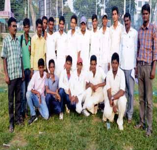 District level cricket tournaments won by Players | भंडारजच्या खेळाडूंनी जिंकली जिल्हा स्तर क्रिकेट स्पर्धा District level cricket tournaments won by Players | भंडारजच्या खेळाडूंनी जिंकली जिल्हा स्तर क्रिकेट स्पर्धा