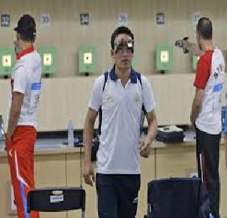 Men's shooters missed the bronze mark | पुरुष नेमबाजांचा कांस्यवरील निशाणा चुकला Men's shooters missed the bronze mark | पुरुष नेमबाजांचा कांस्यवरील निशाणा चुकला