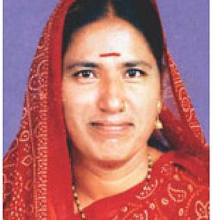 The struggle for the welfare of widows | विधवांच्या सौभाग्यासाठी धडपड The struggle for the welfare of widows | विधवांच्या सौभाग्यासाठी धडपड
