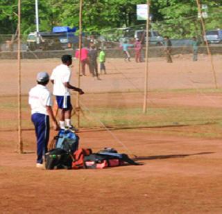 Who will hit the stadium on the central ground? | सेंट्रल मैदानात बाजी कोण मारणार?