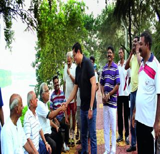 Sandeep Naik's interaction with senior citizen | संदीप नाईकांचा ज्येष्ठ नागरिकाशी संवाद Sandeep Naik's interaction with senior citizen | संदीप नाईकांचा ज्येष्ठ नागरिकाशी संवाद