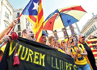 The Credentials of Catalonia's Independence | कॅटॅलोनियाच्या स्वातंत्र्याची ललकारी The Credentials of Catalonia's Independence | कॅटॅलोनियाच्या स्वातंत्र्याची ललकारी