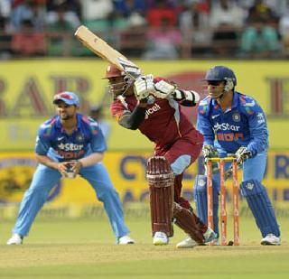 India's defeat by 124 runs | १२४ धावांनी भारताचा पराभव India's defeat by 124 runs | १२४ धावांनी भारताचा पराभव