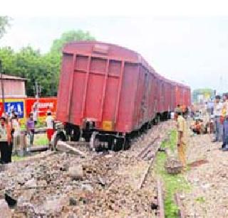Munastapacha Konkan Railway track | मनस्तापाचा कोकण रेल्वे ट्रॅक