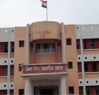 Zip On the basis of the irrigation department Prabha | जि.प. लघुसिंचन विभाग प्रभा-यांच्या भरवश्यावर Zip On the basis of the irrigation department Prabha | जि.प. लघुसिंचन विभाग प्रभा-यांच्या भरवश्यावर