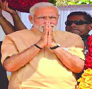 Modi's silence about railway questions | रेल्वे प्रश्नांबाबत मोदींचे मौन