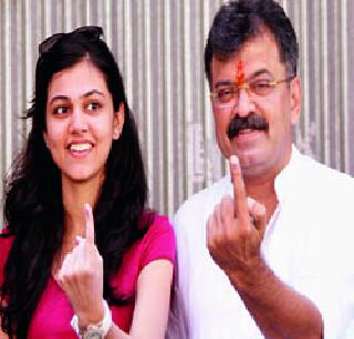 Congress-NCP intimidation | काँग्रेस-राष्ट्रवादीला धाकधूक Congress-NCP intimidation | काँग्रेस-राष्ट्रवादीला धाकधूक