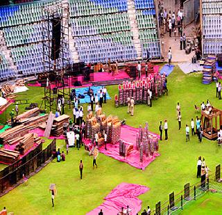 A special decoration for the swearing-in ceremony | शपथविधी सोहळ्यासाठी खास सजावट A special decoration for the swearing-in ceremony | शपथविधी सोहळ्यासाठी खास सजावट